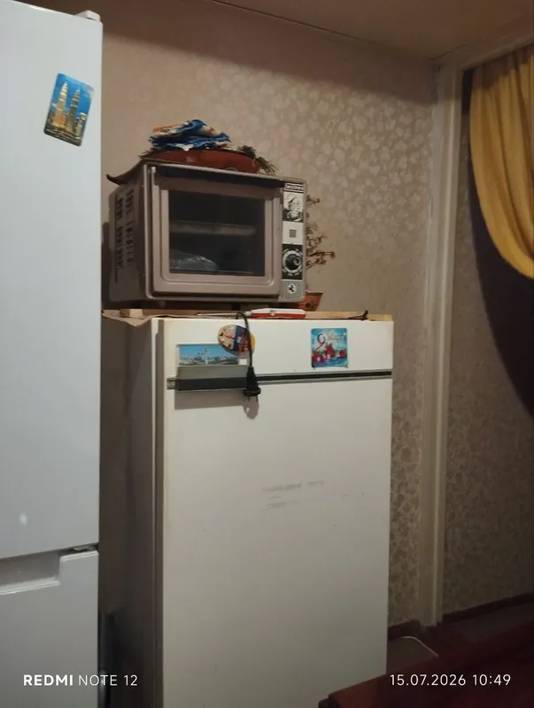 Ishlaydigan sovet muzlatkichi