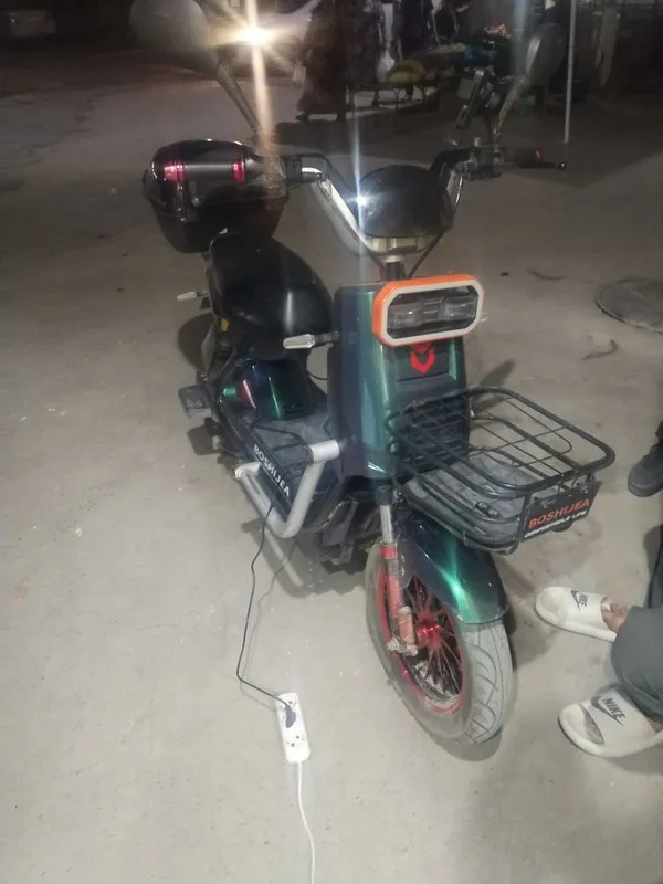 Elektro skuter sotiladi 60km tezligi