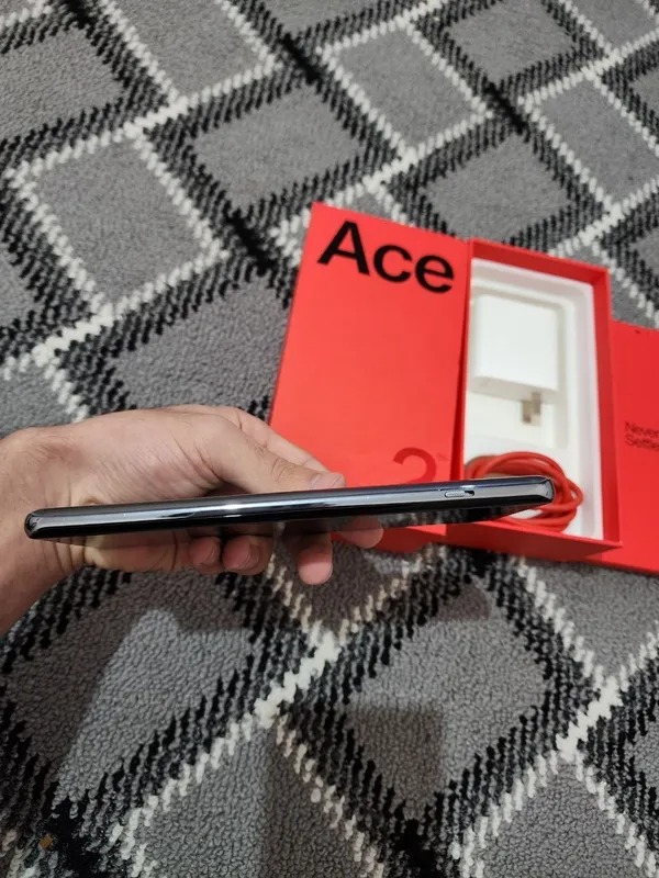 Oneplus ace 2 pro 16/512 7