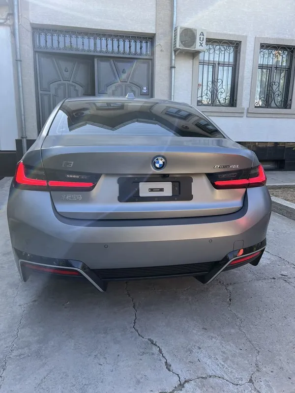 Bmw i 3 40 L 2025 йил sport 8