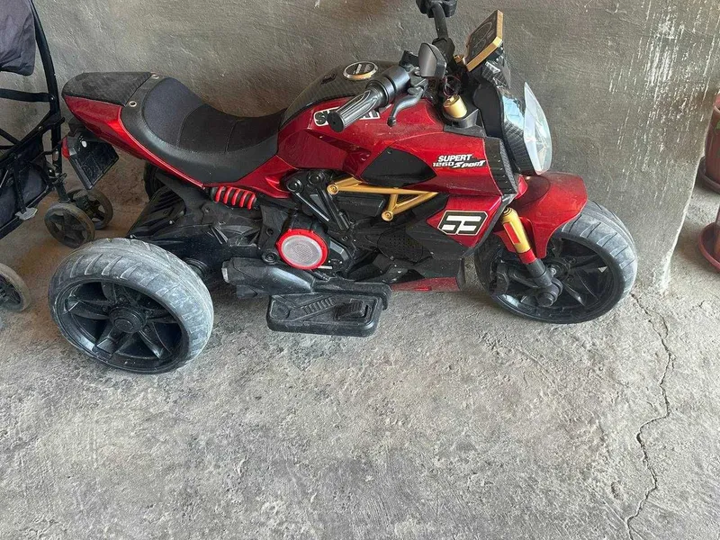 motosikl sotiladi