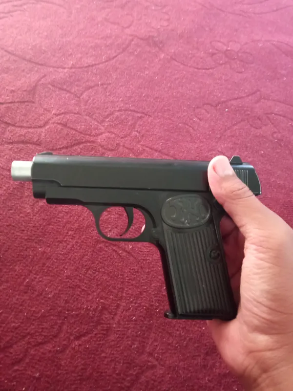 pistolet 4 pistolet 4
