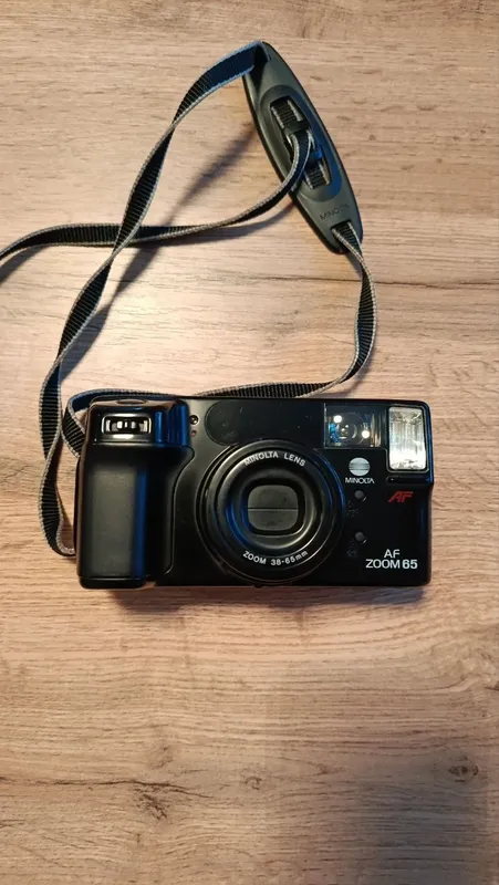 Продам плёночный фотоаппарат Minolta AF-ZOOM 65 — фото 1
