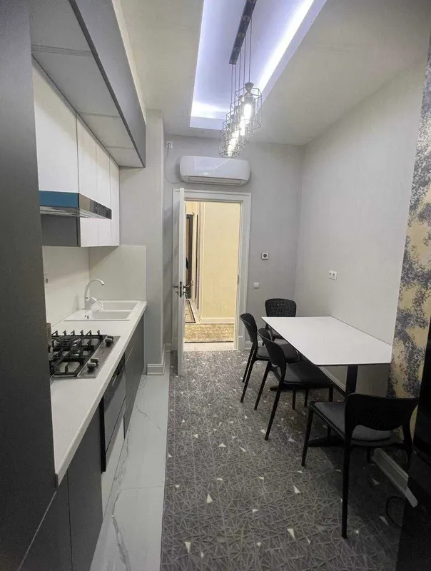 Сдается 3-х комнатная квартира ЖК Gardens Residence 7 Сдается 3-х комнатная квартира ЖК Gardens Residence 7