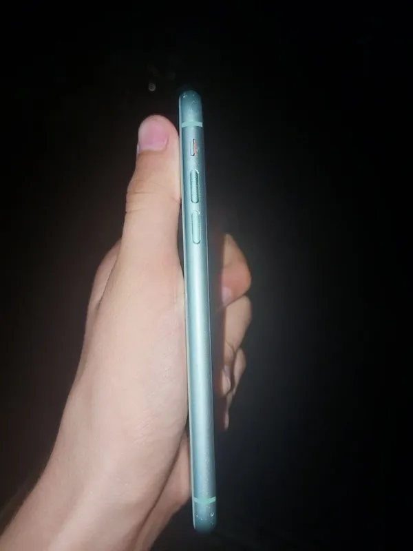 iPhone 11 128 gb aybi rasmda obnovleniya qilingan 6 iPhone 11 128 gb aybi rasmda obnovleniya qilingan 6