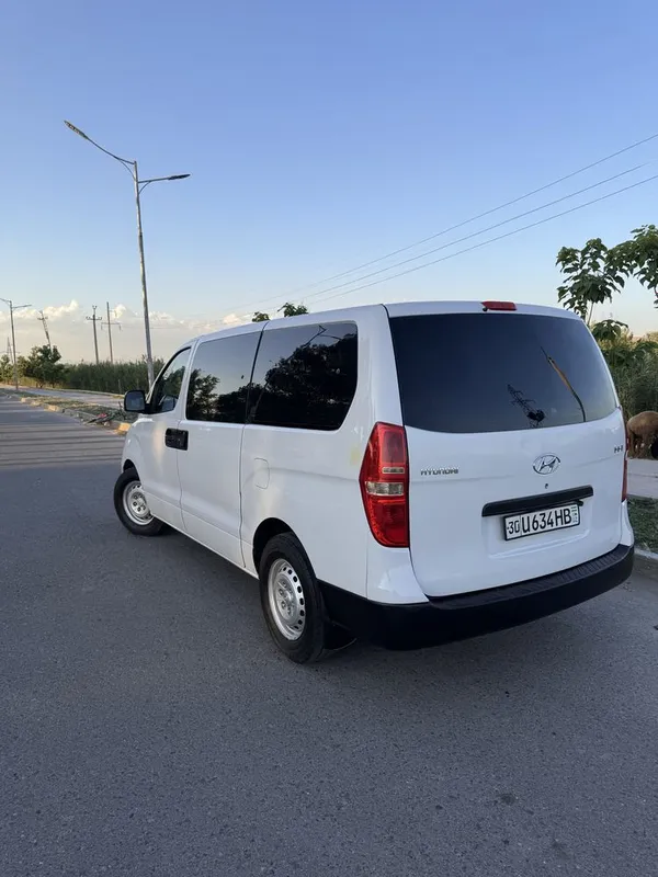 Hyundai Starex 2.4 benzin — фото 2 Hyundai Starex 2.4 benzin — фото 2