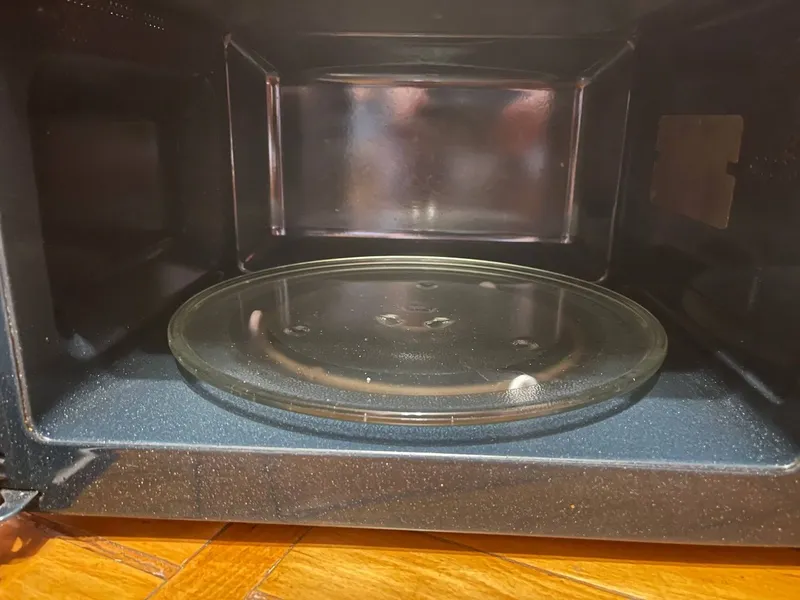 Samsung mikroto‘lqinli pechi 2 Samsung mikroto‘lqinli pechi 2