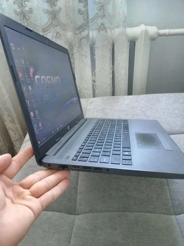 Ноутбук HP 250G7 6