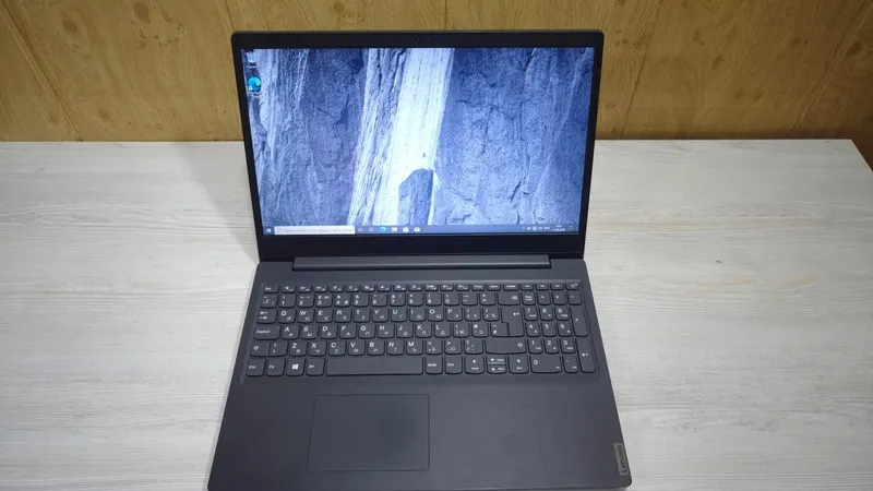Ноутбук Lenovo (Intel Celeron N5030) — фото 2