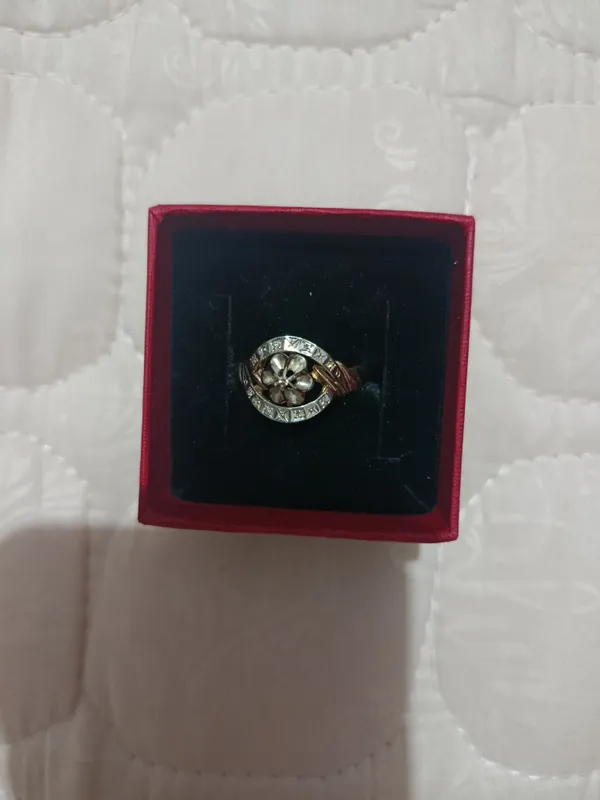 Алтын скрипка жузик сатылады 1 Алтын скрипка жузик сатылады 1