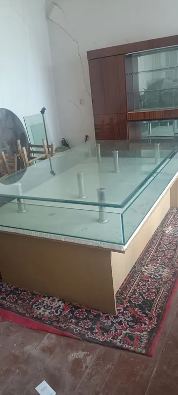 Akvarium stol to'ylar, tadbirkar uchun, sotiladi
