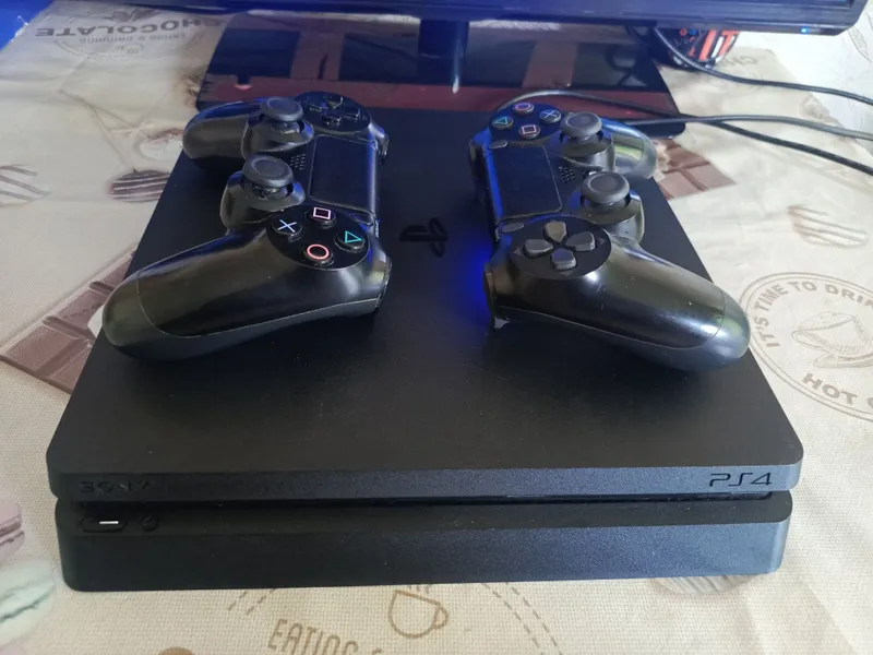 Ps4 slim 1TB с играми+гарантия — фото 2 Ps4 slim 1TB с играми+гарантия — фото 2