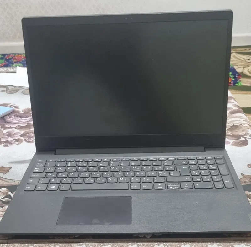 Нотбук LENOVO sotiladi 2 Нотбук LENOVO sotiladi 2