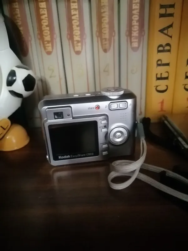 цифровой фотоаппарат Kodak.