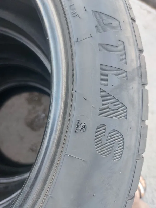 18 R 235 50 Honji Q 5 zavod balon ATLAS 1