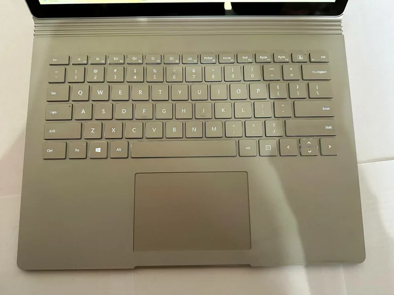 Microsoft Surface Book 2 8/256GB — фото 2