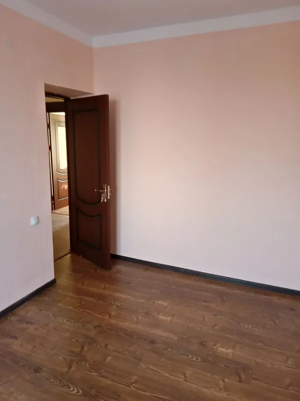 Сдам 3 комнатную квартиру в аренду 4 Сдам 3 комнатную квартиру в аренду 4