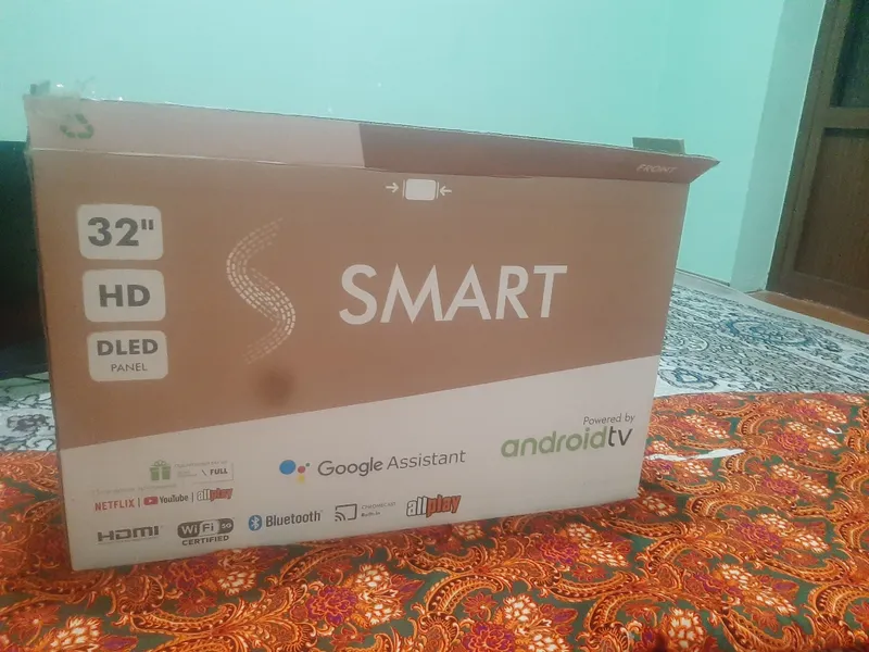 S smart 32 aybi ekran 1hafta ishlagan yangidek