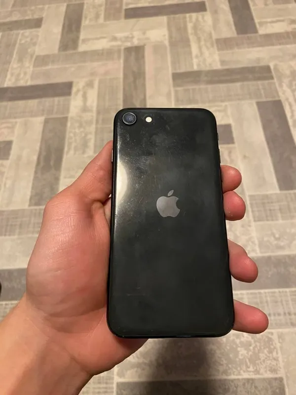 iPhone Se2020 karobka dok