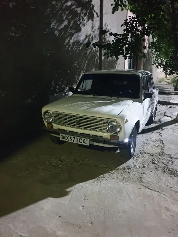 ВАЗ 21011 сотилади