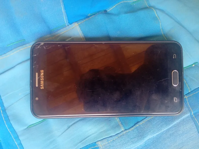 Samsung J7 aybi yuq