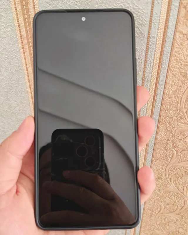Xiaomi Poco F3 6/128 sotiladi 5