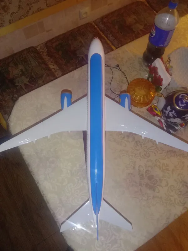 Uzbekistan Airways Boeing 787-8 Dreamliner 2
