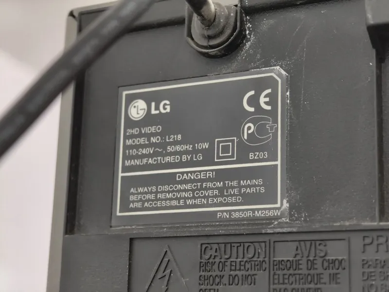 VHS Видеомагнитофон LG L218 — фото 2