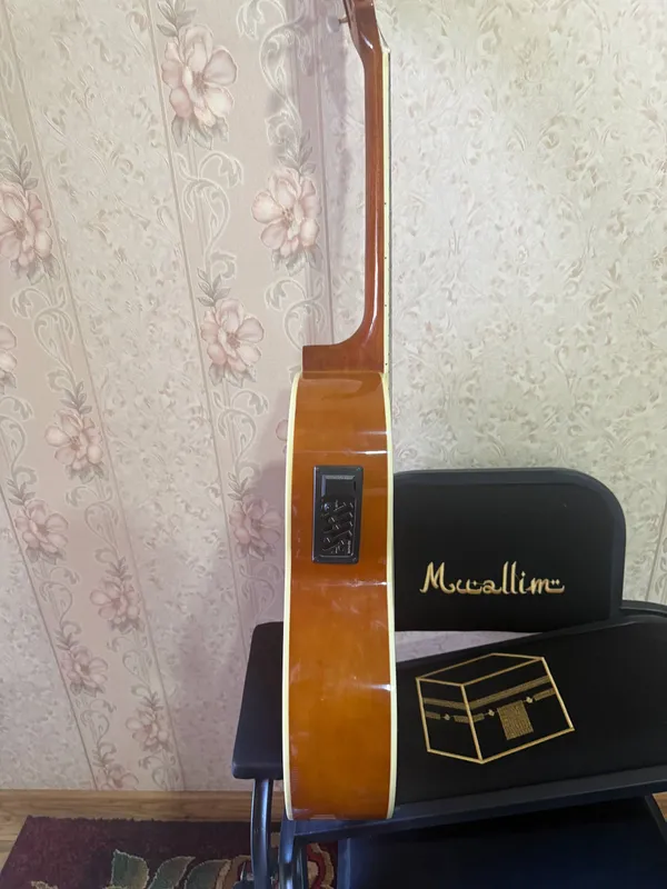 gitara sotiladi yangi holati 5 gitara sotiladi yangi holati 5
