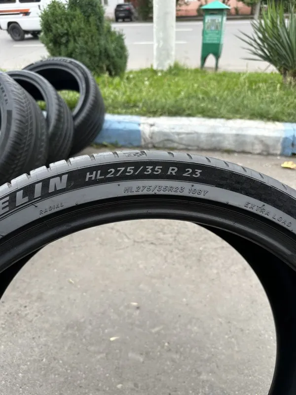 Продается 1 шина Michelin Pilot Sport 4 SUV 275/35 R23. — фото 1 Продается 1 шина Michelin Pilot Sport 4 SUV 275/35 R23. — фото 1