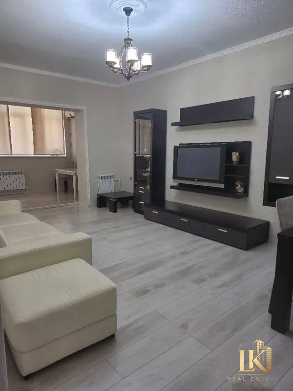 Продаётся 3-комнатная квартира, 75 м², 4/4 (кирпичный дом) 2