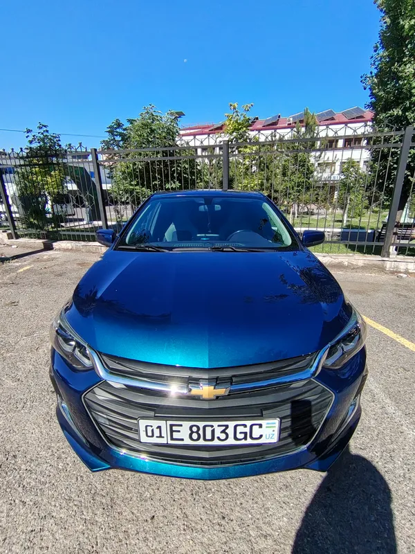 Продается Chevrolet Onix Premier 1 позиция. 1