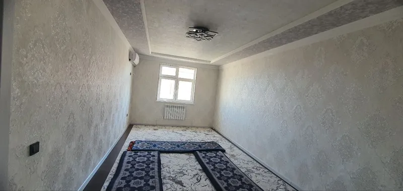 Yashnobod tum Olmos mahalla navasitroyka 5 etajli 5 etaj.