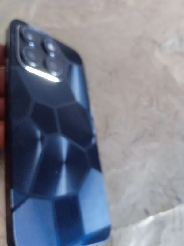 Honor x8b 256 есть 3