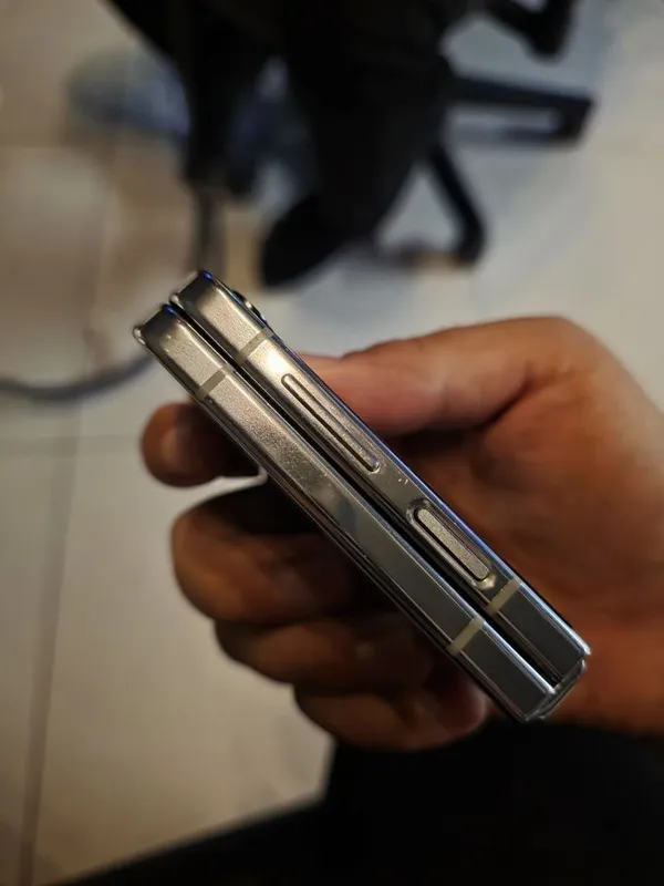 Zflip 5 obmen 256tali Korea 1 Zflip 5 obmen 256tali Korea 1