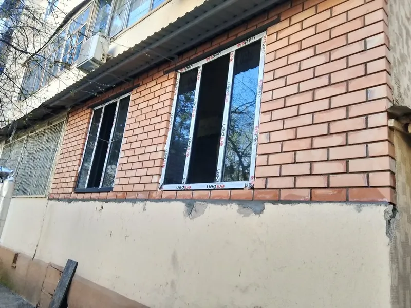 Кладка балкона фасад облицовочный Кирпичом Подрашивка казирок решатка — фото 1
