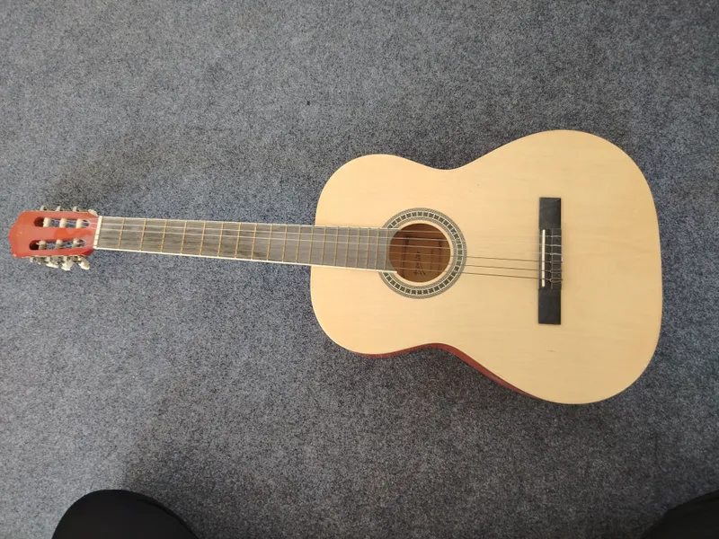Gitara clasic narxi 650 min 2 Gitara clasic narxi 650 min 2