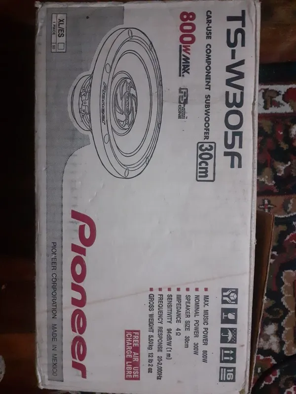 Продаёться новый буфер.выходная мощьность 800 ватт.Pioneer. 30 см. 1 Продаёться новый буфер.выходная мощьность 800 ватт.Pioneer. 30 см. 1