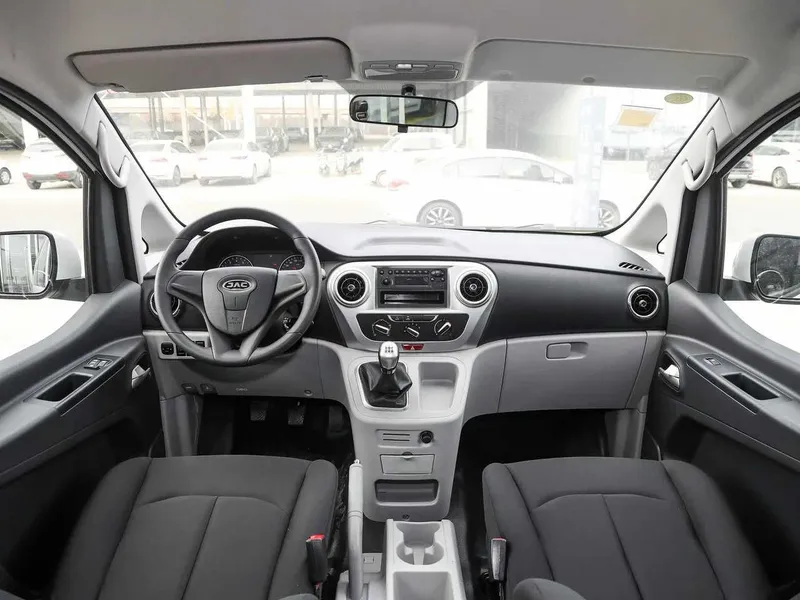 Минивэны JAC M3,M4 5 Минивэны JAC M3,M4 5