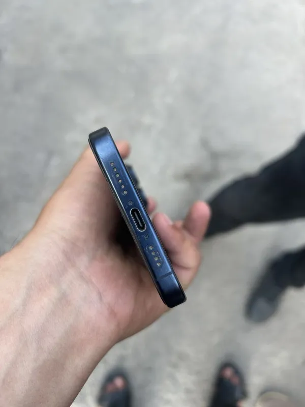 Iphone 15 Pro Max 256 ГБ — фото 2
