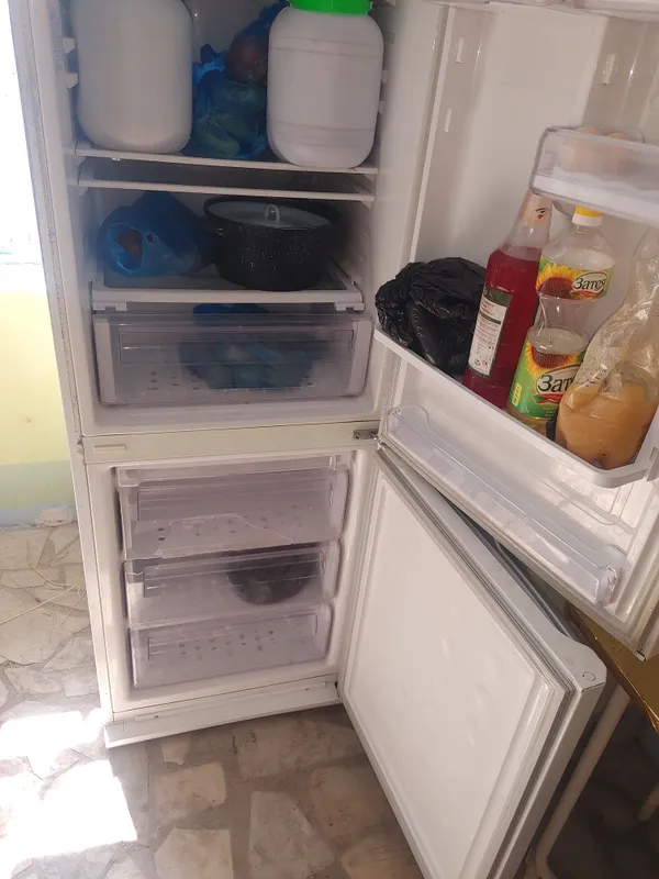 Xaladelnik samsung usta kurmagan juda zur moshni 2 kamerali juda balan 5