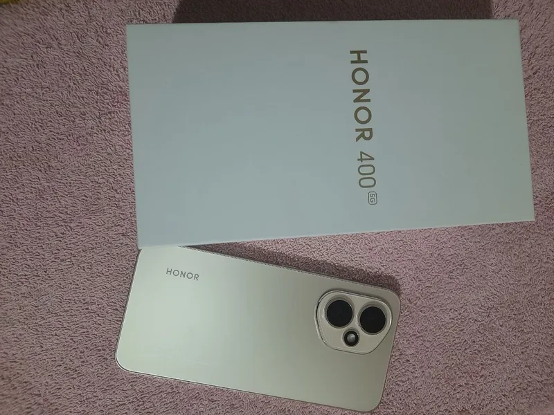 Model HONOR 400 8+8/256 Dakument karobka toliq bor Zaryatchiklari bila 1 Model HONOR 400 8+8/256 Dakument karobka toliq bor Zaryatchiklari bila 1