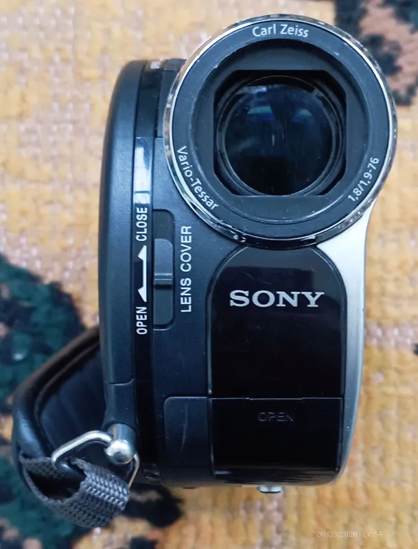 Video Kamera Sotiladi 3 Video Kamera Sotiladi 3