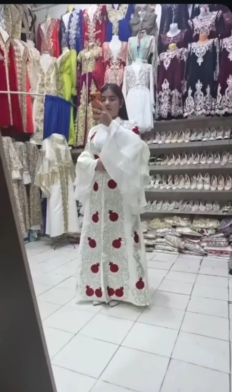 ansambli kelinlik koʻylagi