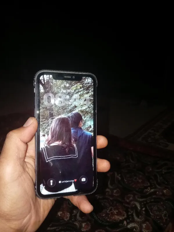 Phone11 3
