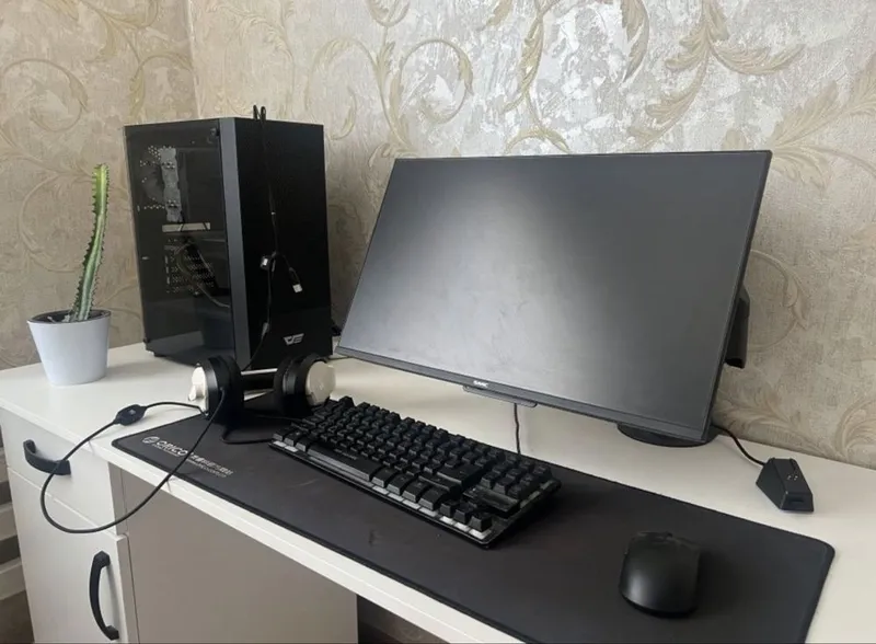 Игровой Компьютер в Комплекте 1 Игровой Компьютер в Комплекте 1