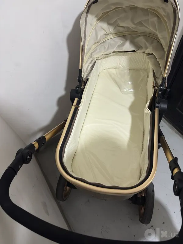 Продаётся новая коляска с корзинкой 2 Продаётся новая коляска с корзинкой 2