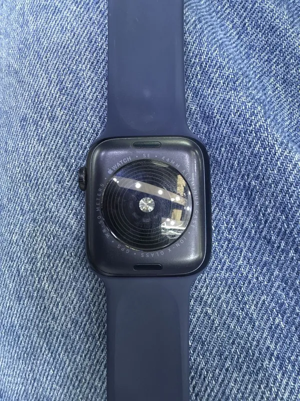 Iwatch se 2- го поколения 44M — фото 1