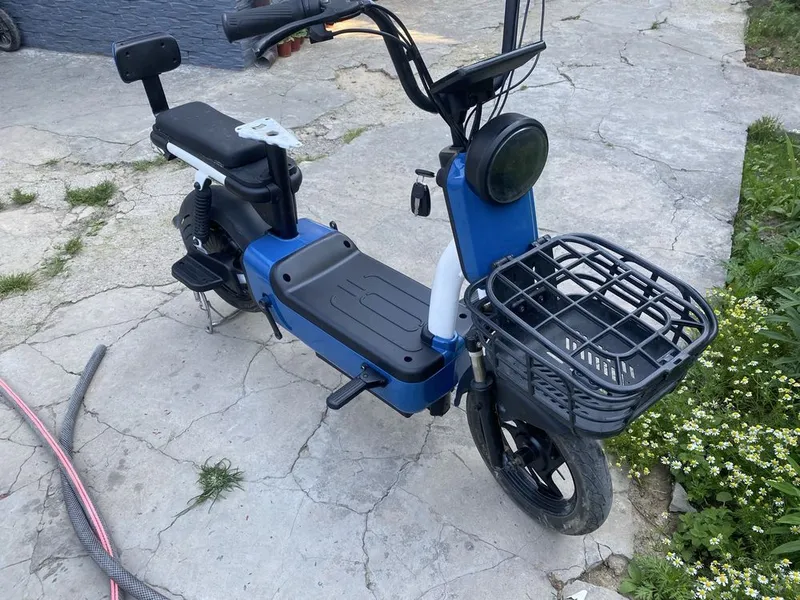 Elektro skuter sotiladi