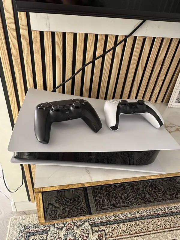 Продаеться playstation 5 fat с дисководом 4 Продаеться playstation 5 fat с дисководом 4